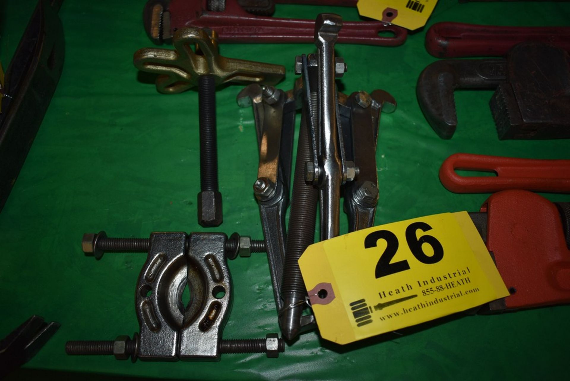 ASSORTED WHEEL & BEARING PULLERS