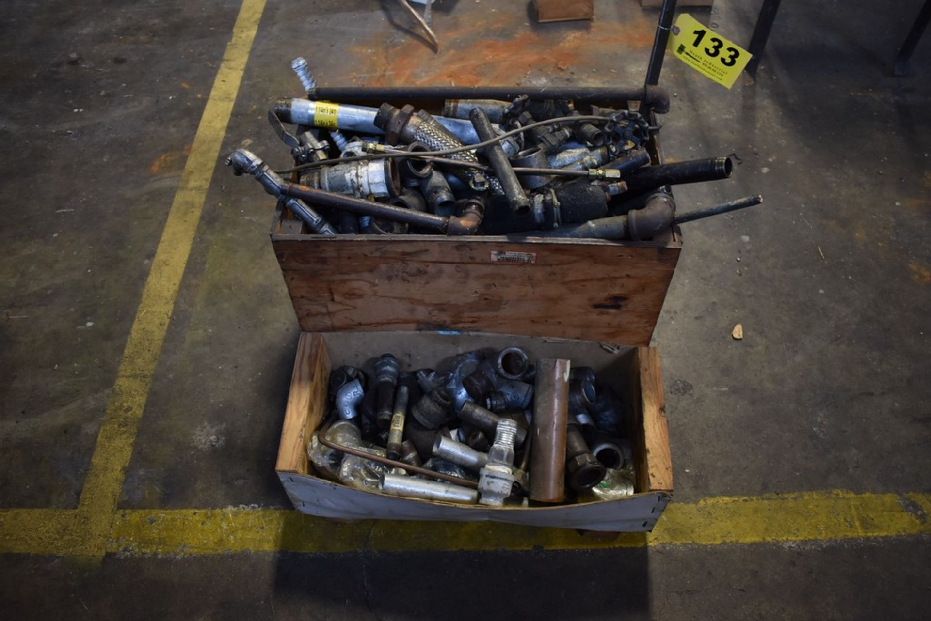 PIPE FITTINGS IN (2) CRATES
