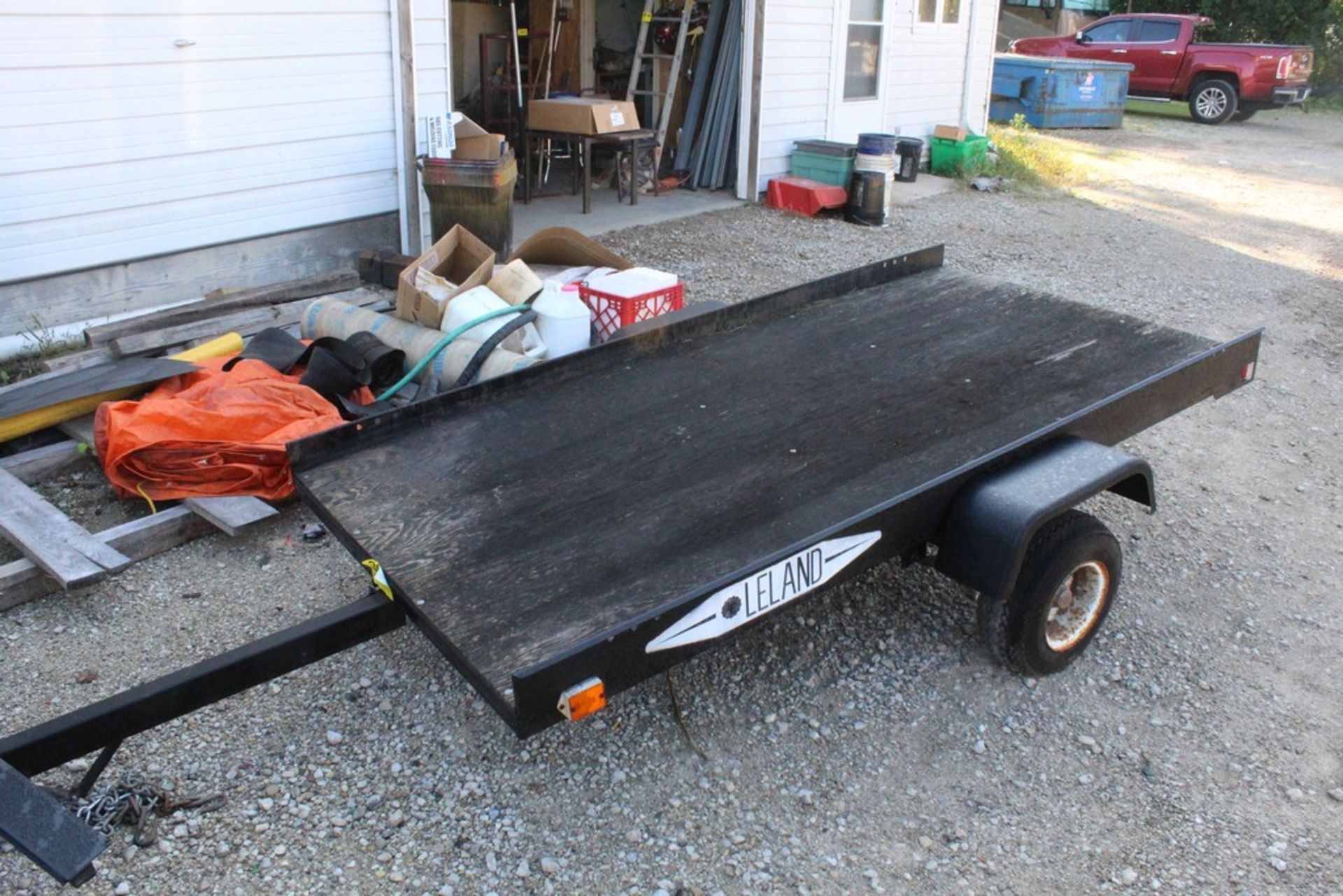 LELAND 8' X 4' TRAILER NO TITLE