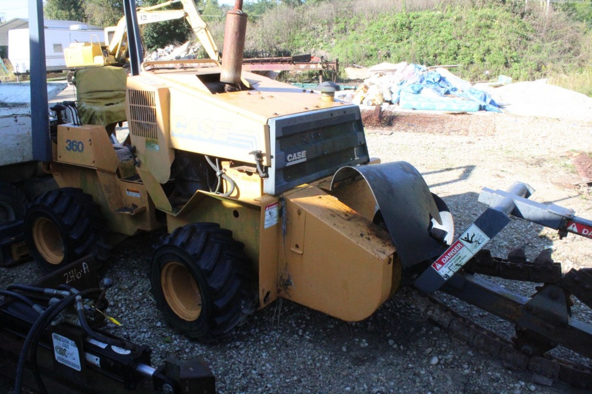 CASE MODEL 360 TRENCHER, S/N JAF0279515, WITH BACK FILL BLADE, 596 HOURS ON METER - Image 6 of 9