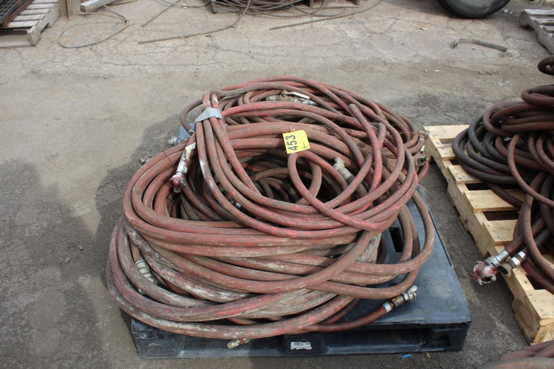LARGE QUANTITY OF AIR HOSE ON SKID