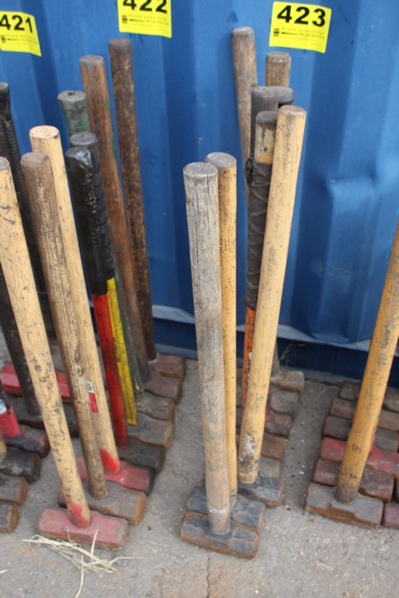 ASSORTED SLEDGE HAMMERS