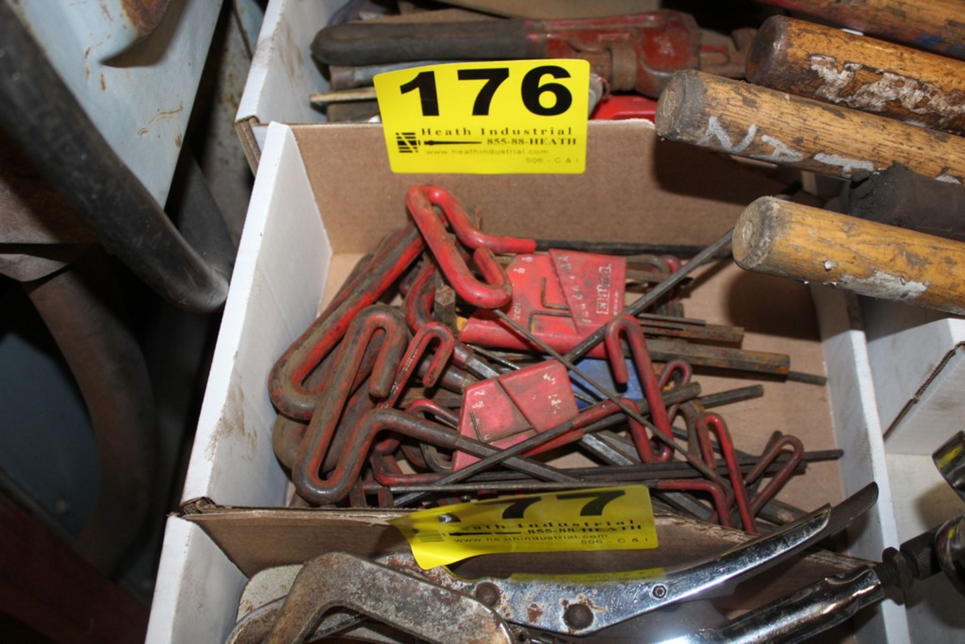ASSORTED T-HANDLE HEX WRENCHES IN BOX