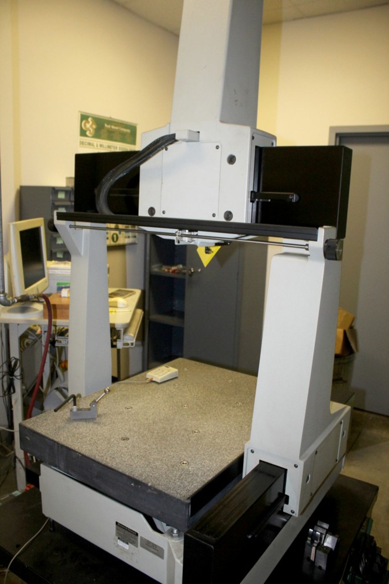 BROWN & SHARPE MODEL MICROVAL COORDINATE MEASURING MACHINE, S/N 110383, 21-1/2”X29-1/2” GRANITE - Bild 7 aus 8