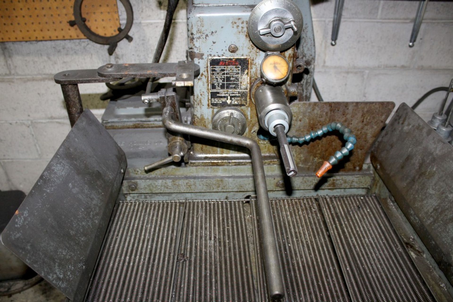 SUNNEN MODEL MBB-1600 PRECISION HONING MACHINE, S/N 41220 WITH ALL RELATED HONE TOOLING - Image 5 of 10