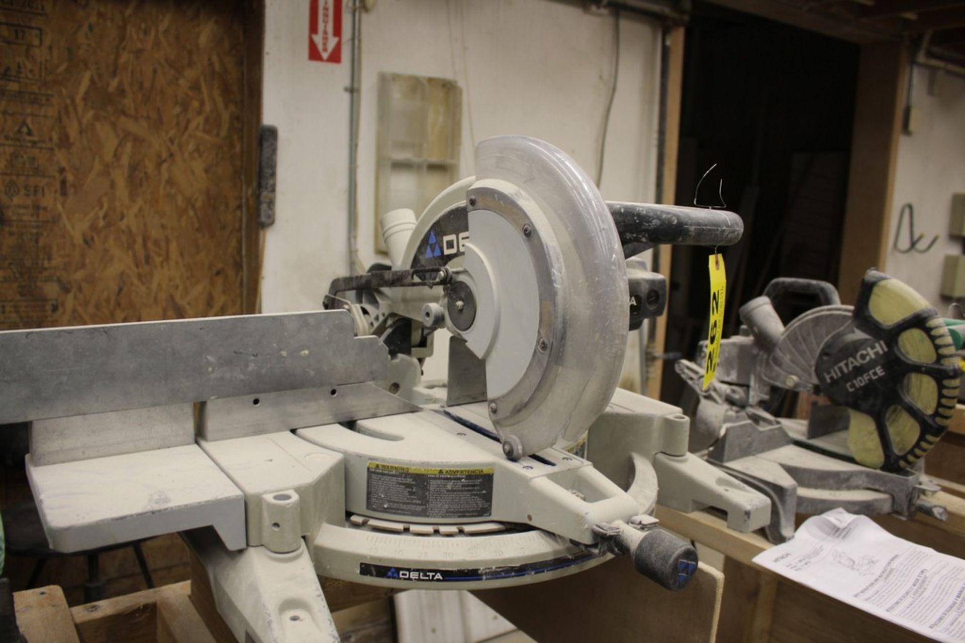 DELTA 10" SLIDING COMPOUND MITER SAW - Image 3 of 4