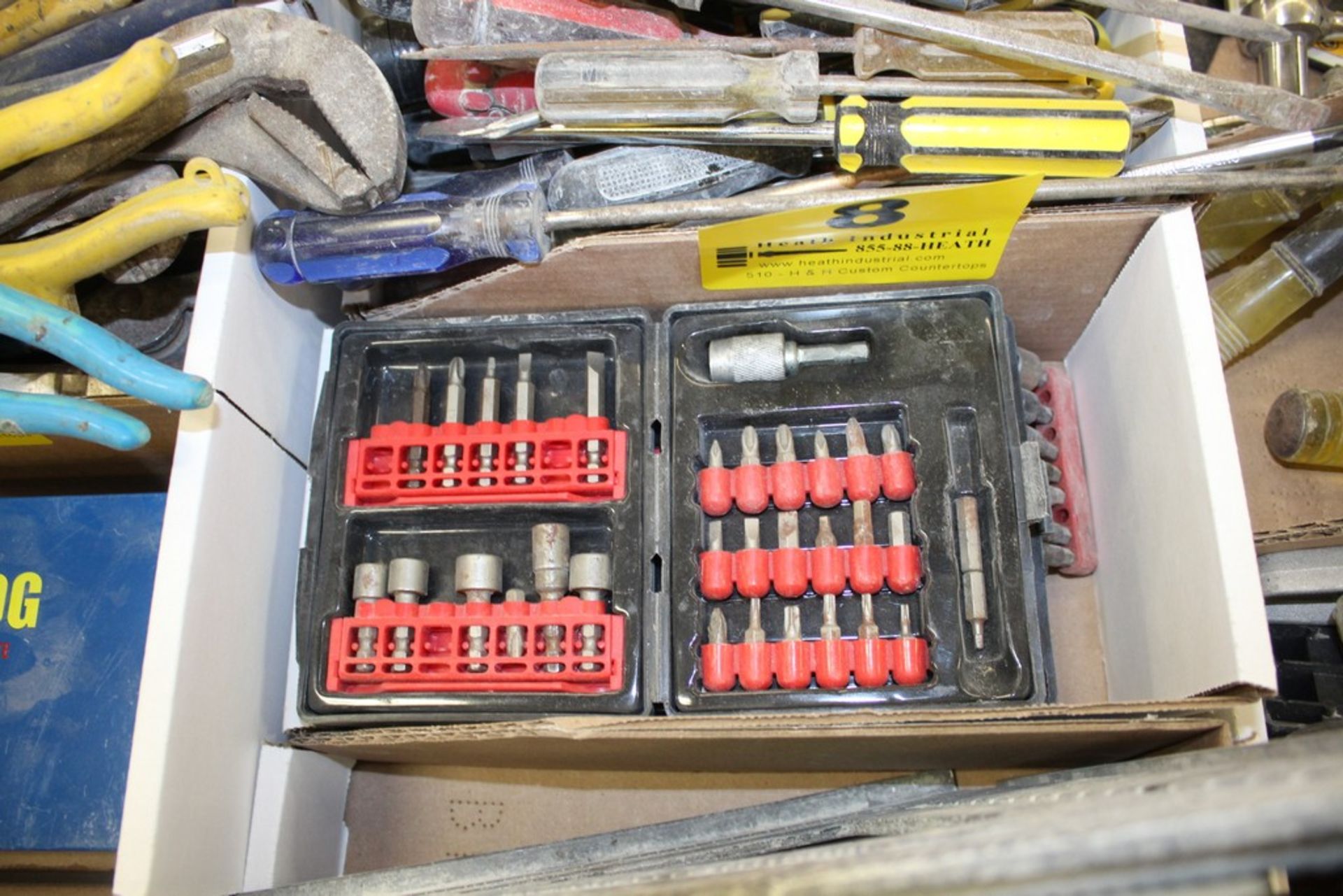 ASSORTED DRIVER BIT SETS IN BOX
