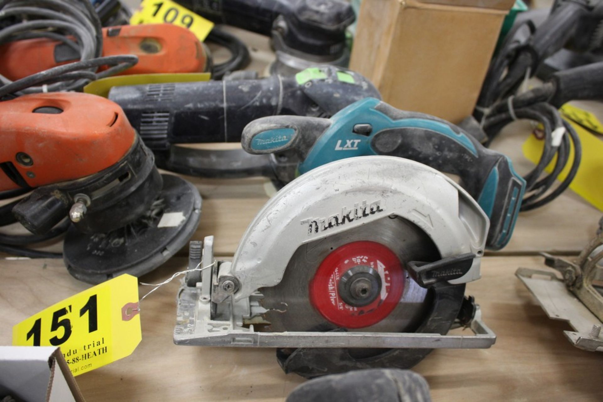 MAKITA BSS611 BATTERY OPERATED CIRCULAR SAW (NO BATTERY)