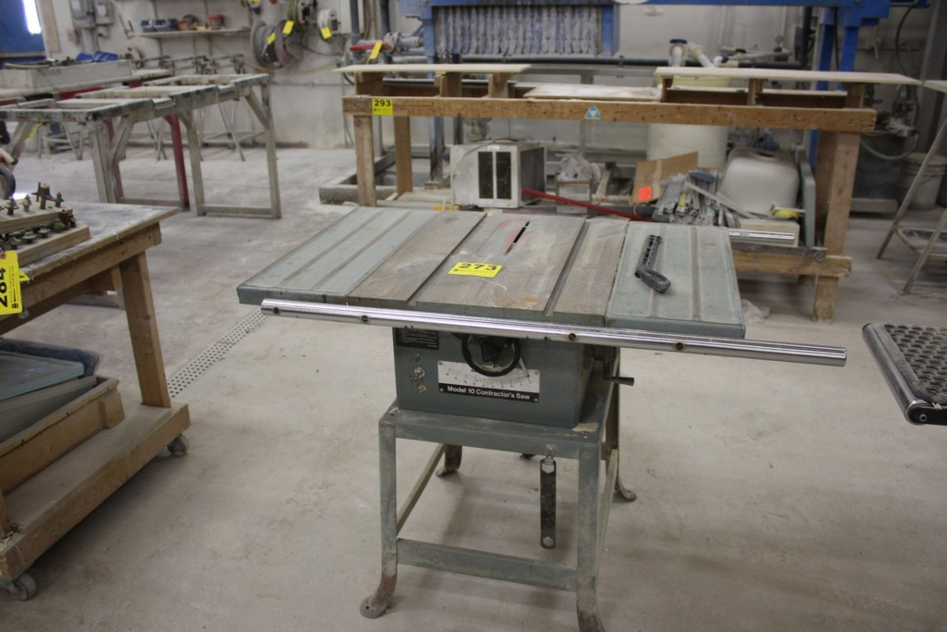 DELTA MODEL 10 CONTRACTOR TABLE SAW (MISSING BELT AND FENCE) - Image 2 of 6