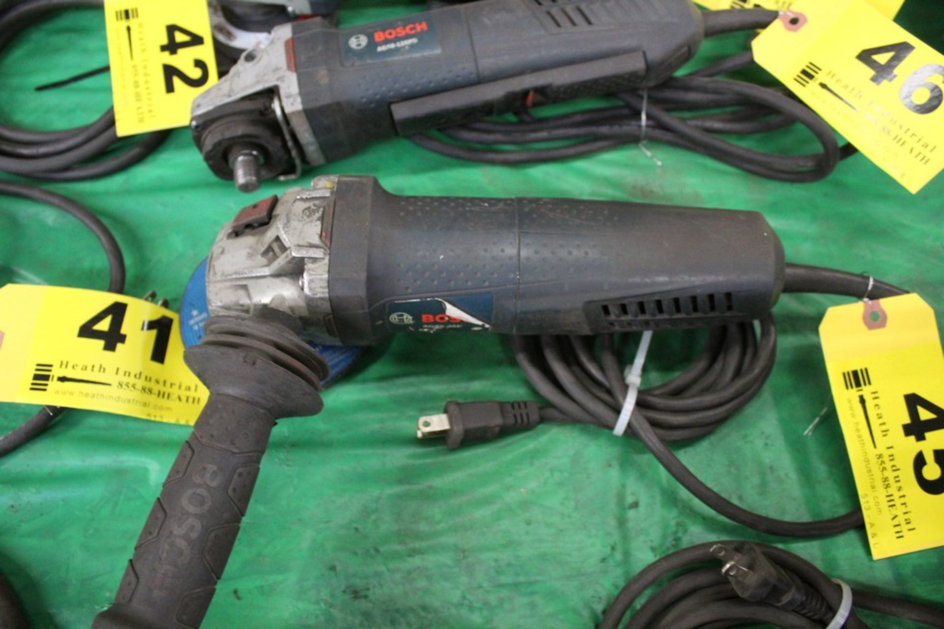 BOSCH MODEL AG40-35P ELECTRIC ANGLE GRINDER / BUFFER