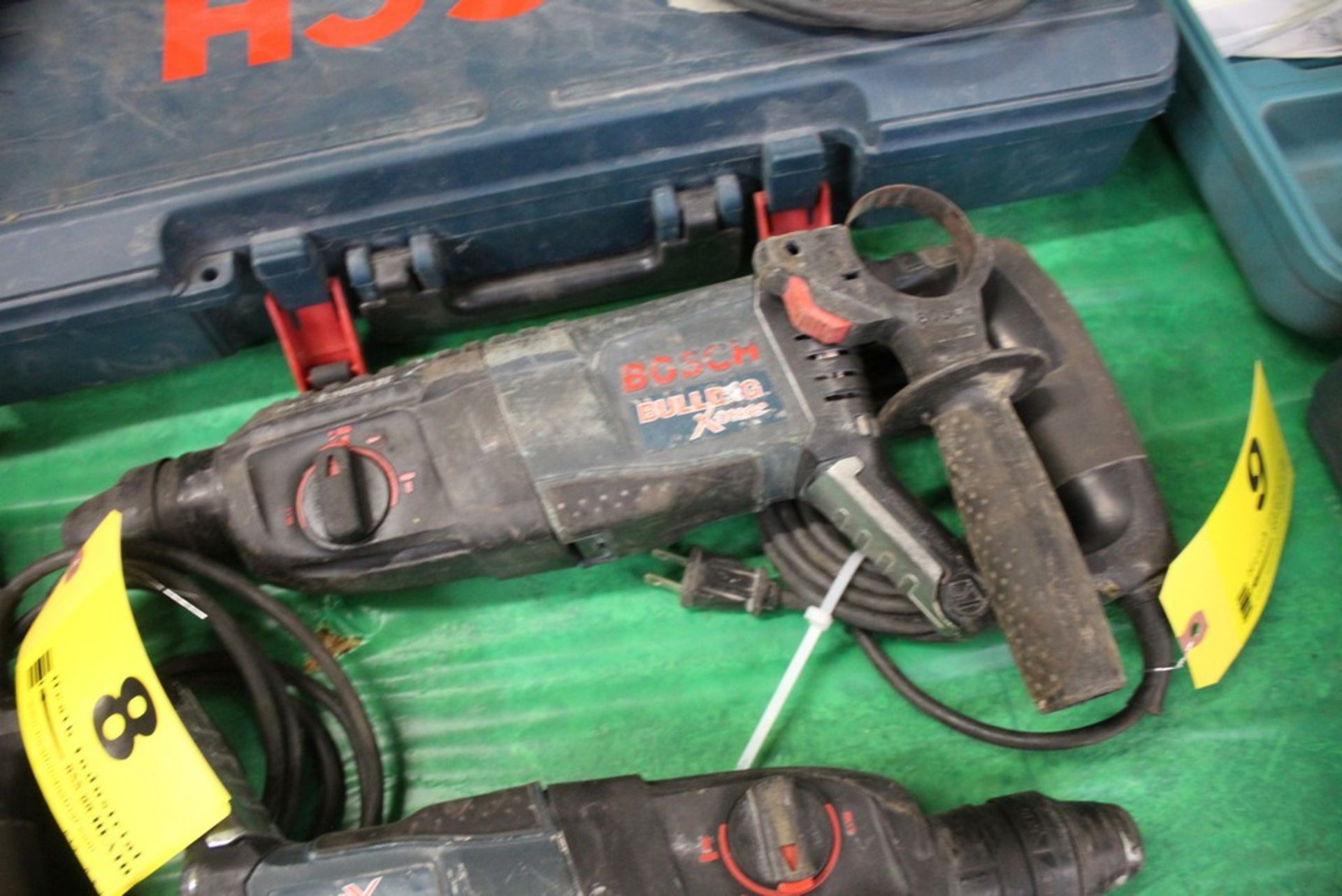 BOSCH MODEL BULLDOG EXTREME MAX ROTARY HAMMER