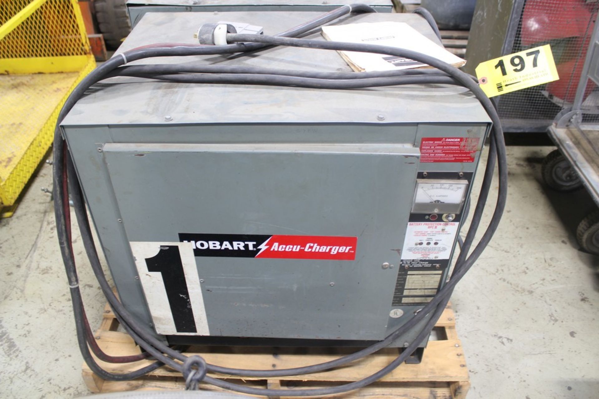 HOBART 600C3-24 48 VOLT 3 PHASE BATTERY CHARGER S/N -5302