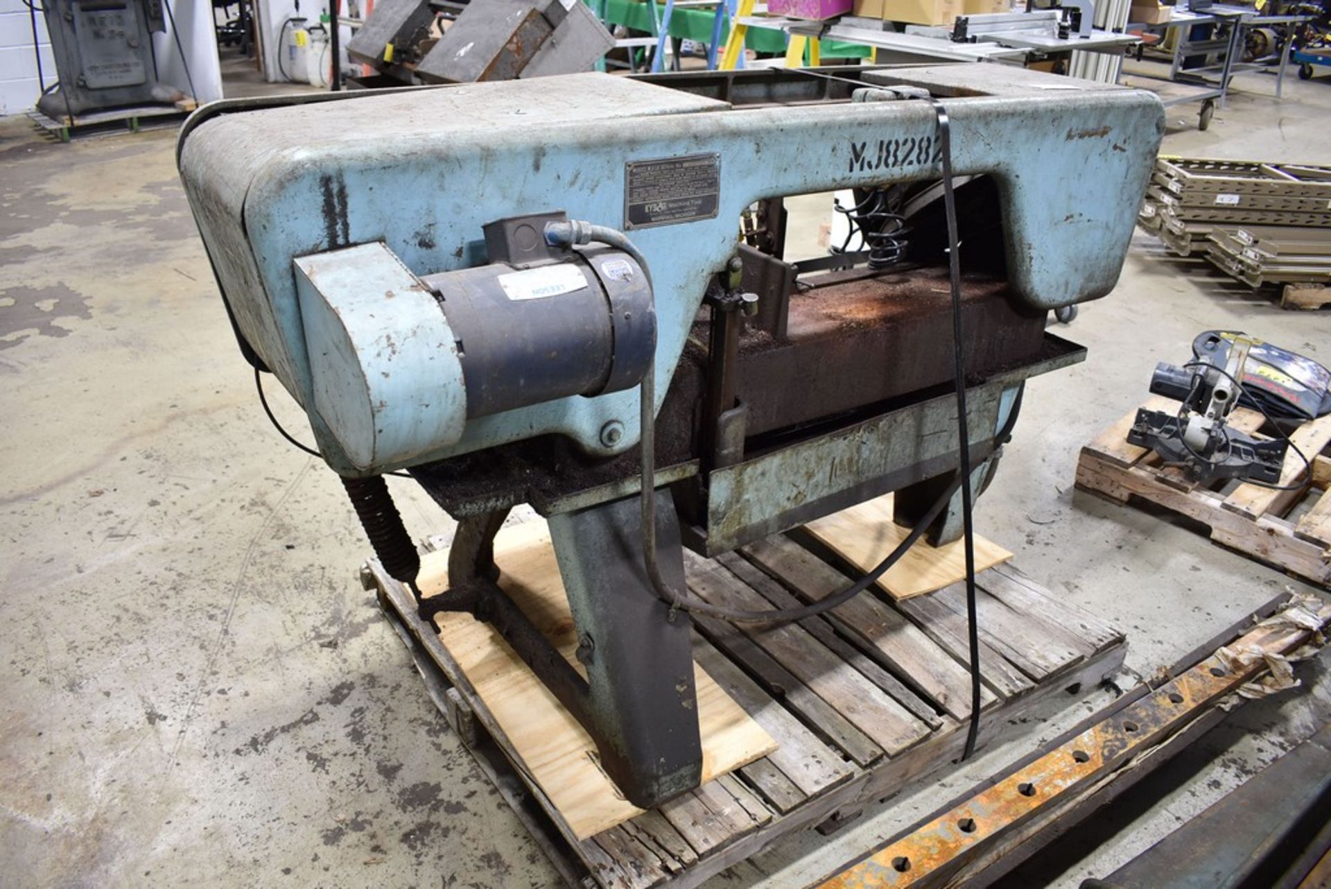 KYSOR / JOHNSON MODEL KJ10 10" X 18" HORIZONTAL METAL CUTTING BAND SAW - Image 2 of 5