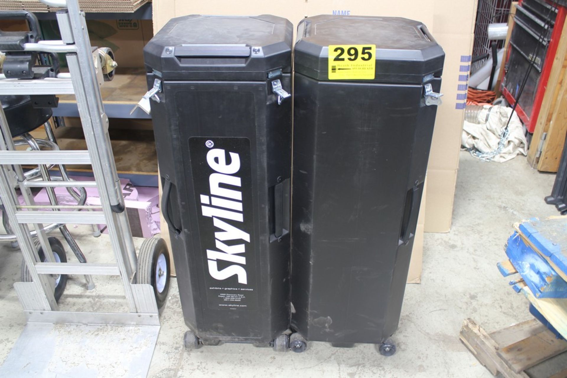 SKYLINE MIRAGE PLUS TRADE SHOW BACK DROP WITH LIGHTING IN TWO PORTABLE CASES