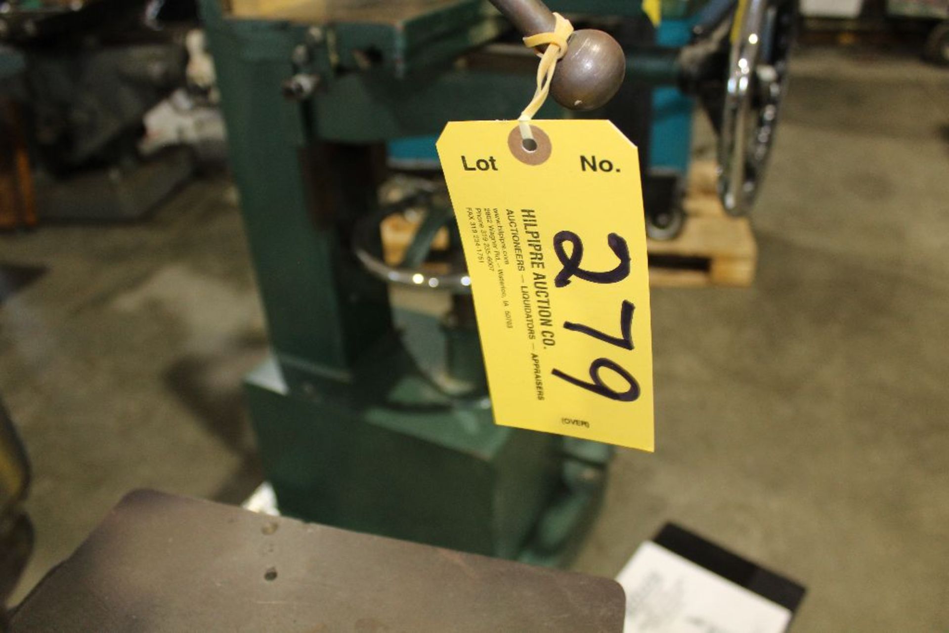 Delta model 17 drill press, 5 speed, on casters. - Image 2 of 4