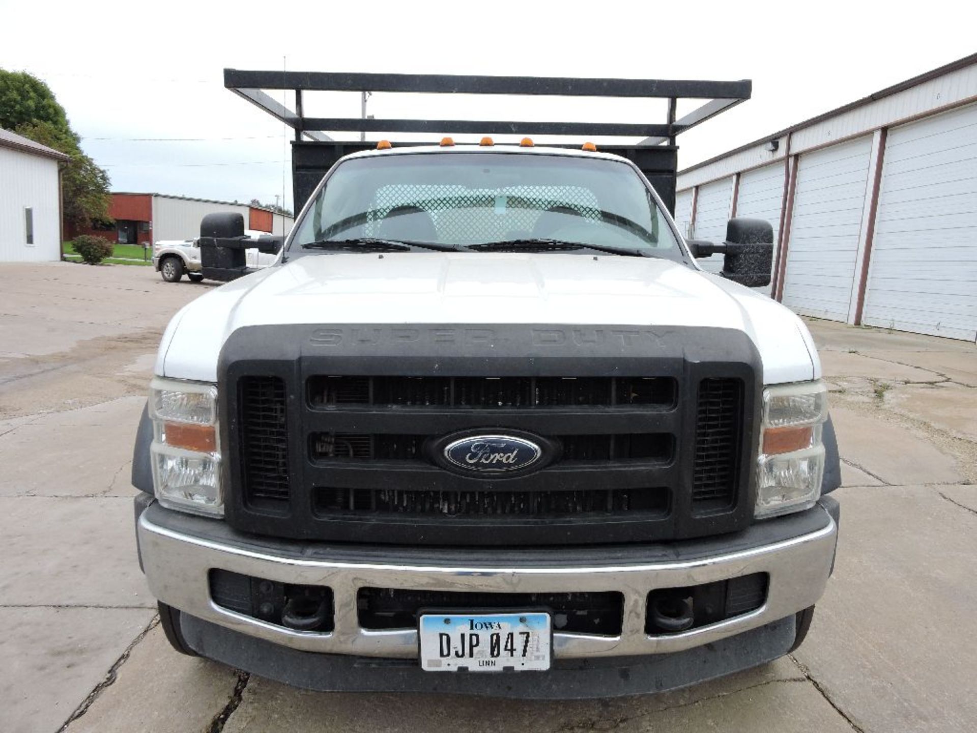 2008 Ford F450 utility truck, vin 1FDXF46R08ED79196, miles on odo 105,576 as of 10/10/19, std cab, 2 - Image 13 of 16