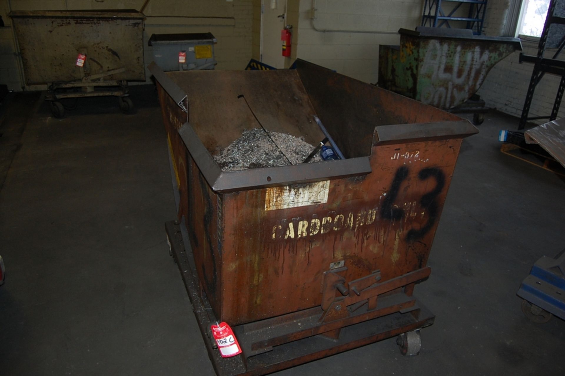 Hercules 1 Cubic Yard Self-Dumping Hopper - Image 3 of 5