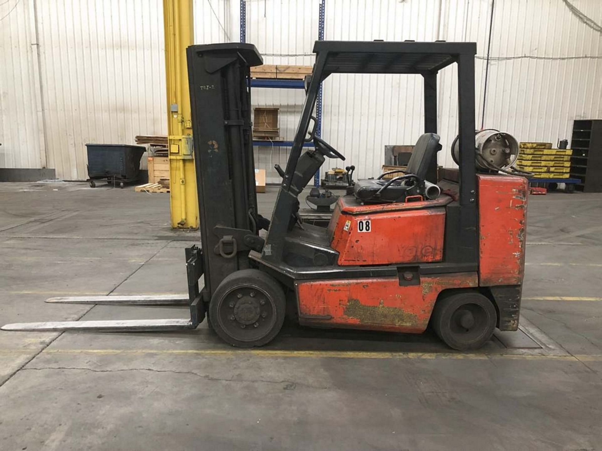 Yale Model GLC080LGNGAE085 LP Forklift Truck - Image 2 of 13