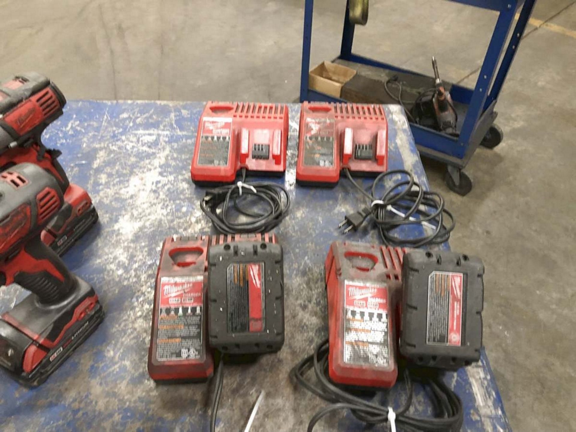 Milwaukee Assorted 18V Cordless Driver/ Hand Drills - Image 4 of 4