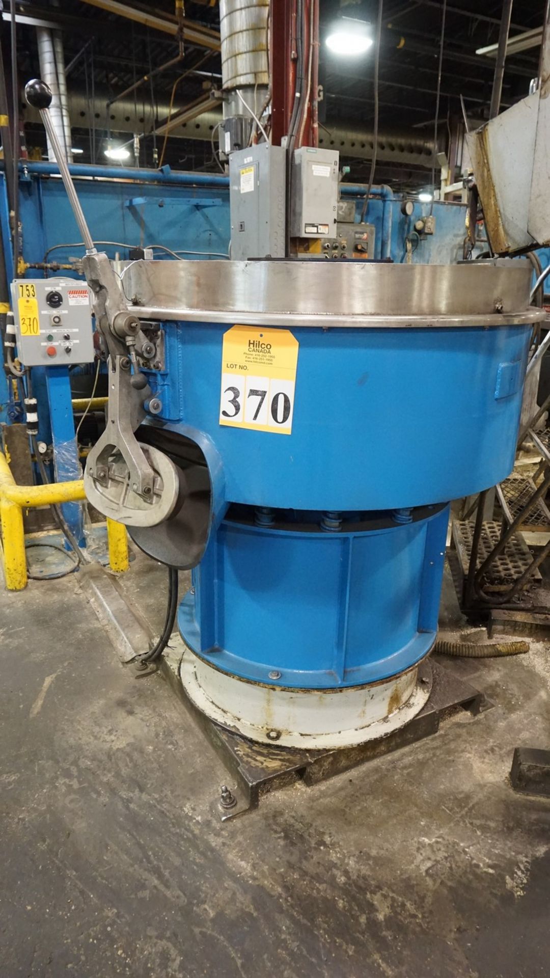 Sweco Vibratory Finisher