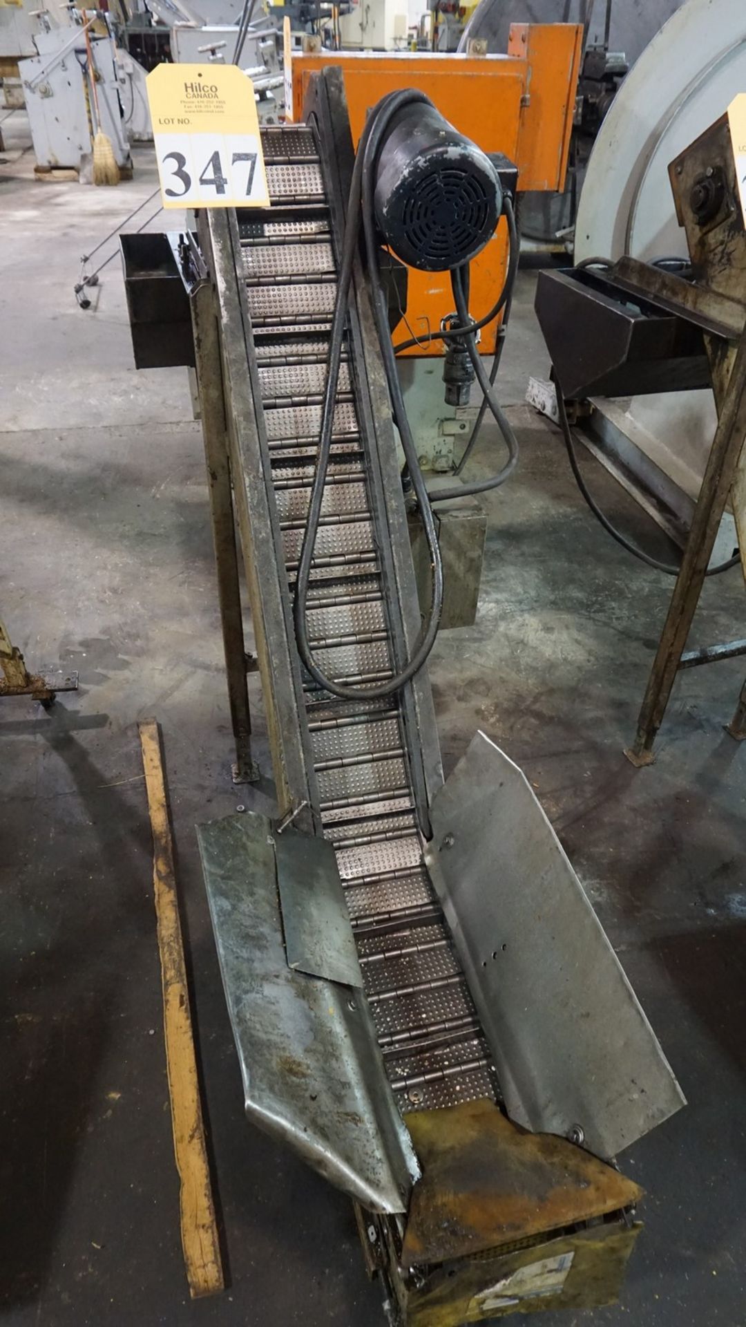 Standard Powered Incline Conveyor