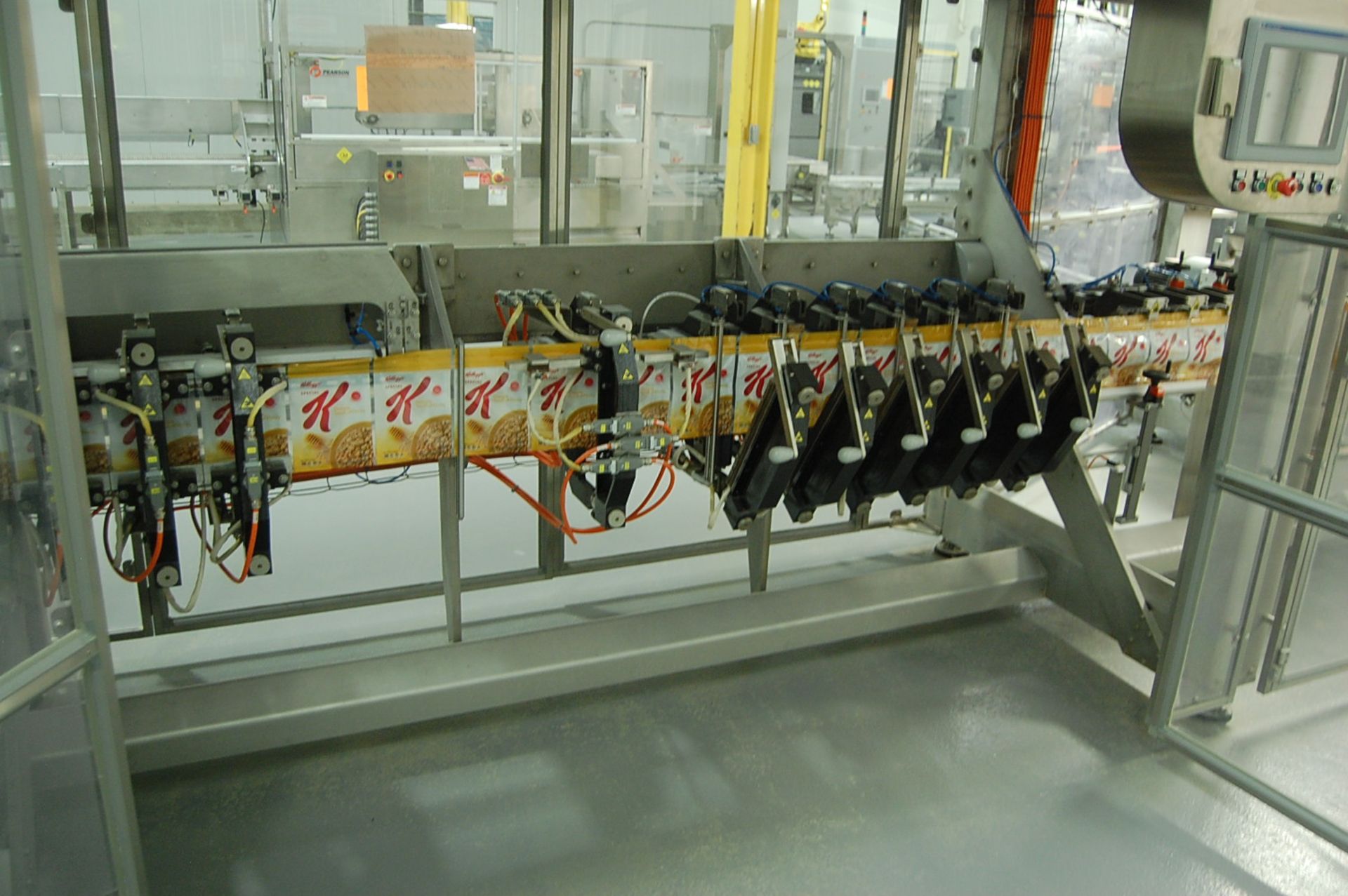 Ilapak Filldose Model LUX-HS High Speed Pouch Forming and Filling Machine - Image 5 of 8