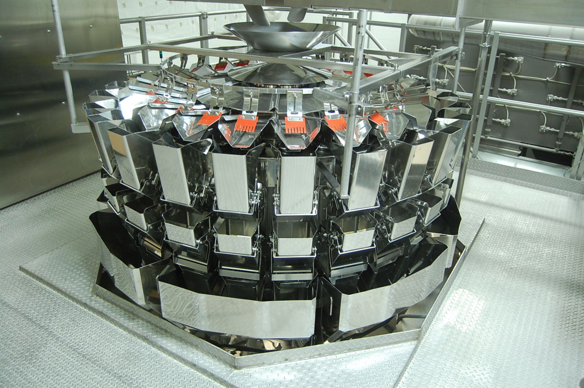 Ishida Model CCW-RV-224B-14/30-SS 24 Head Multi-Bucket Scale - Image 2 of 7