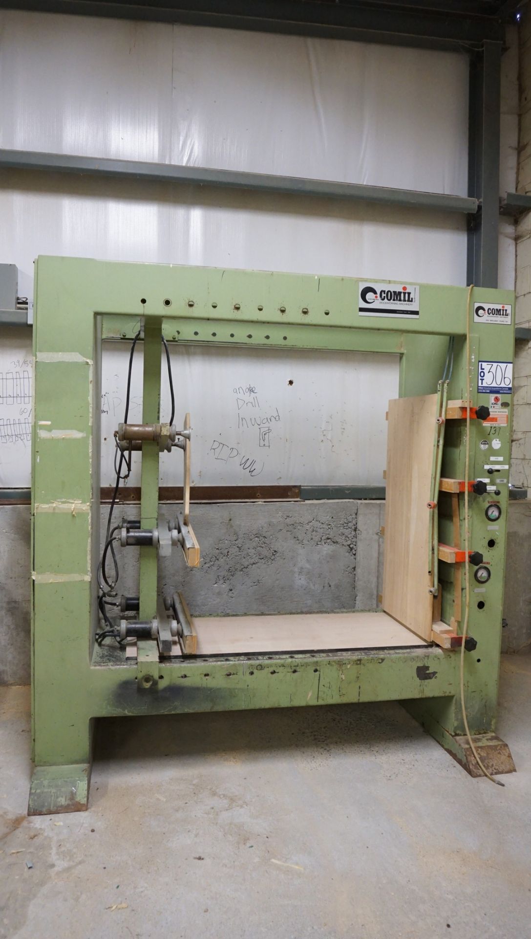 Comil Model SCA 10 Speciale Pneumatic Powered Case Press