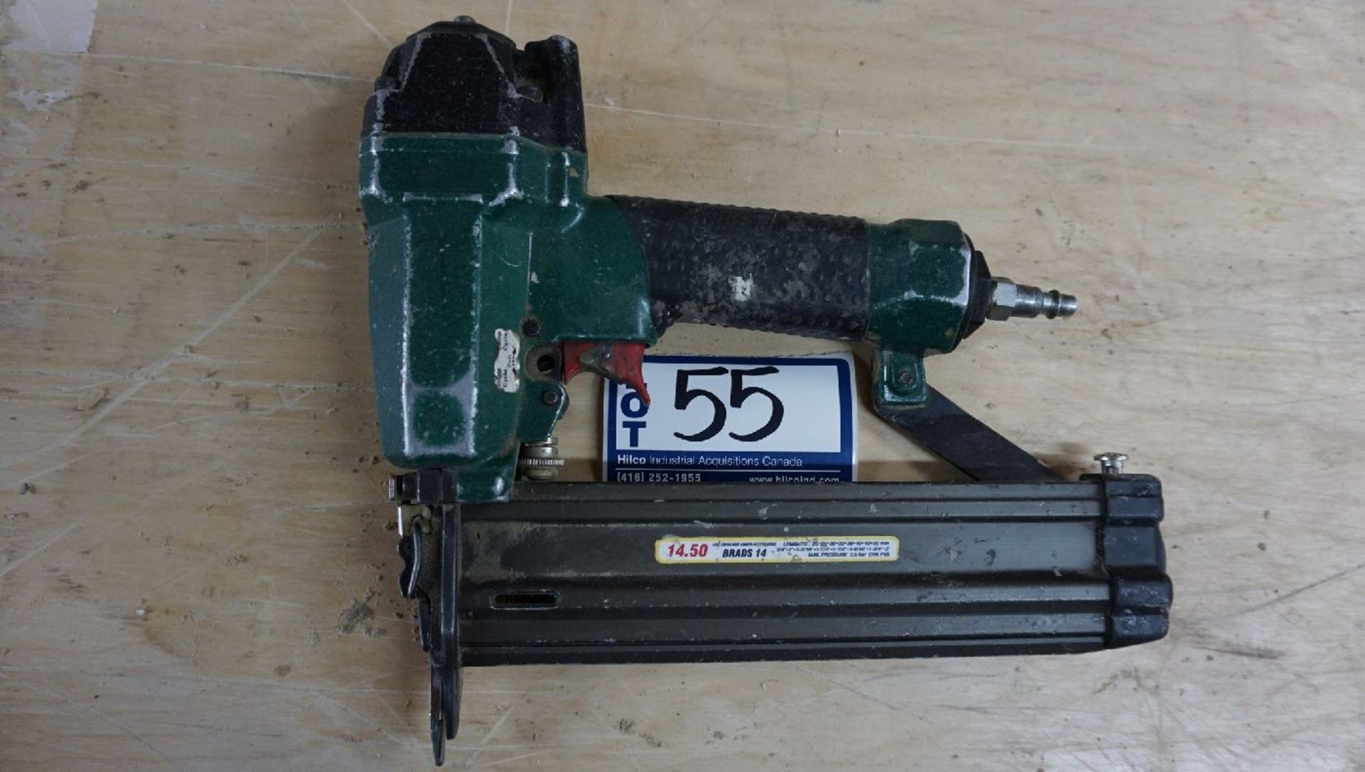 Omer Model 14.50 Pneumatic Brad Nailer