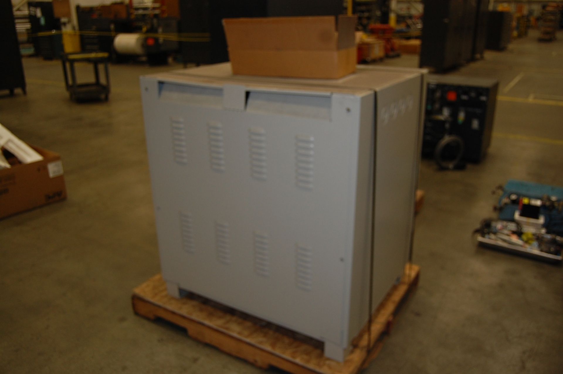 Model Power Battery Company Uninterruptible Power Supply Unit - Image 2 of 9