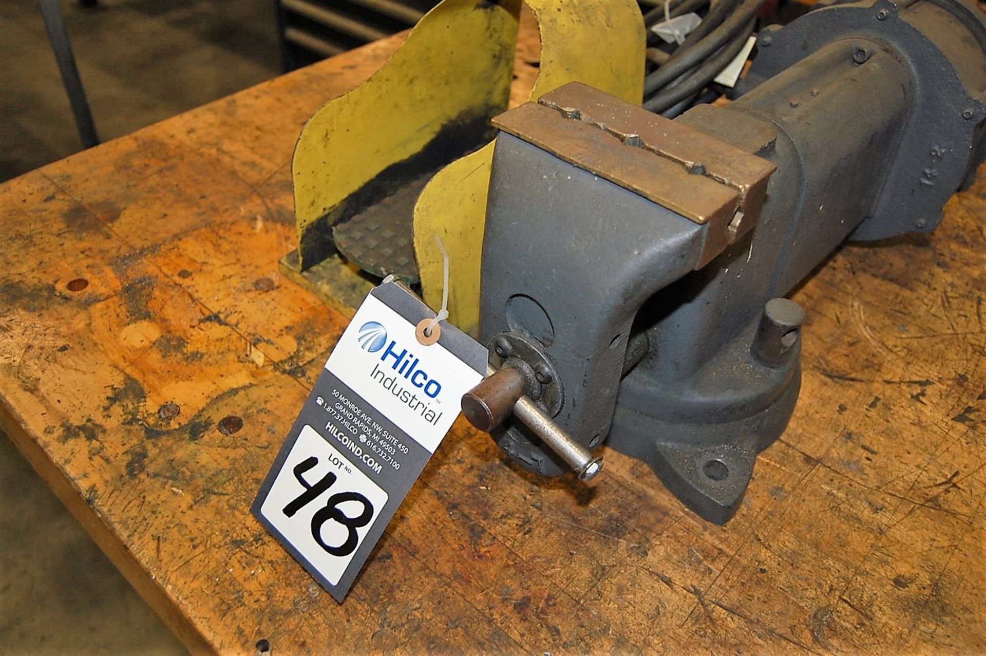 Heinrich Model 14 4-3/4" Air Operated Production Bench Vise - Image 2 of 4