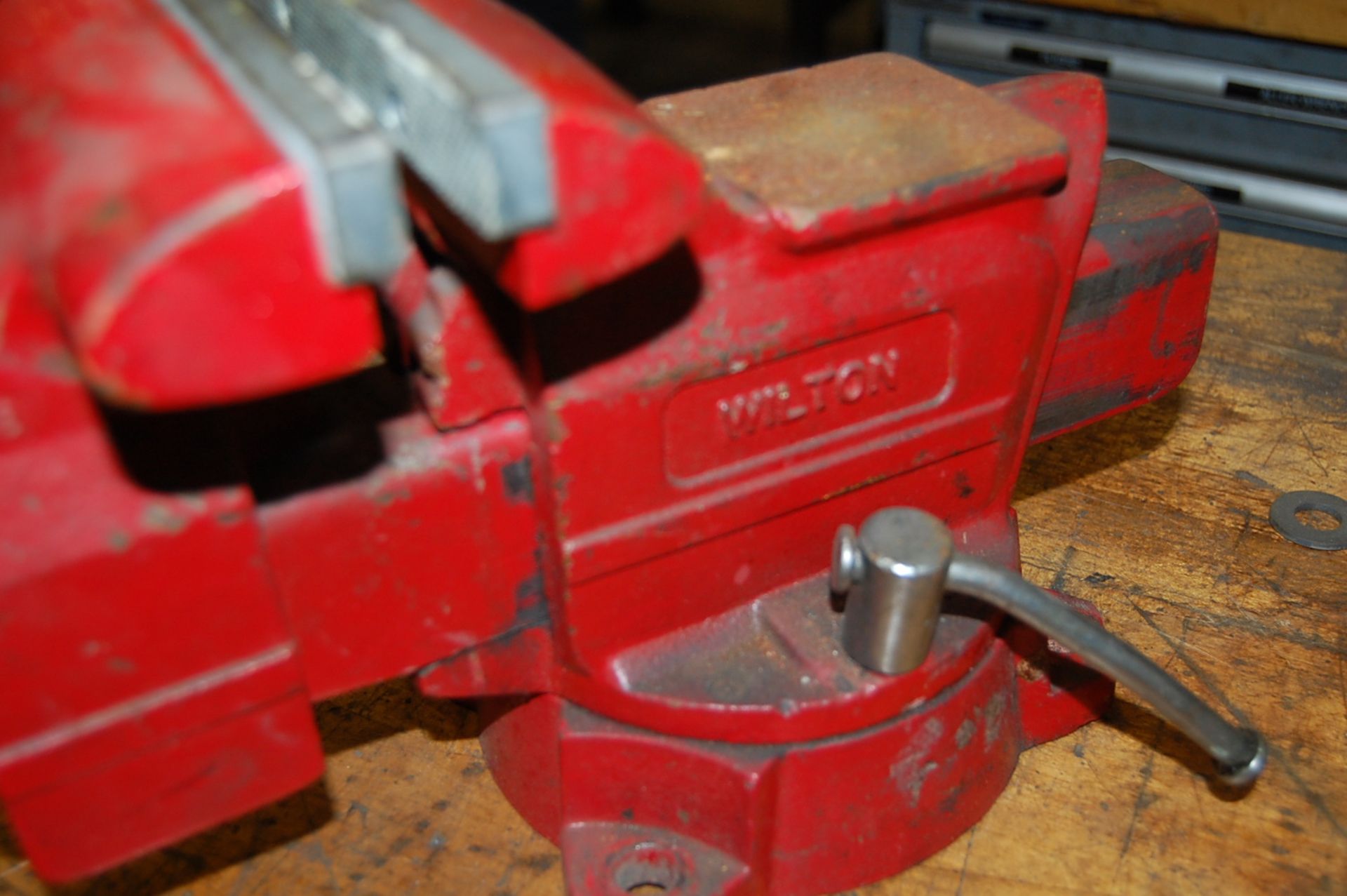 Wilton Model 675 5-1/2" Benchtop Vise - Image 2 of 3