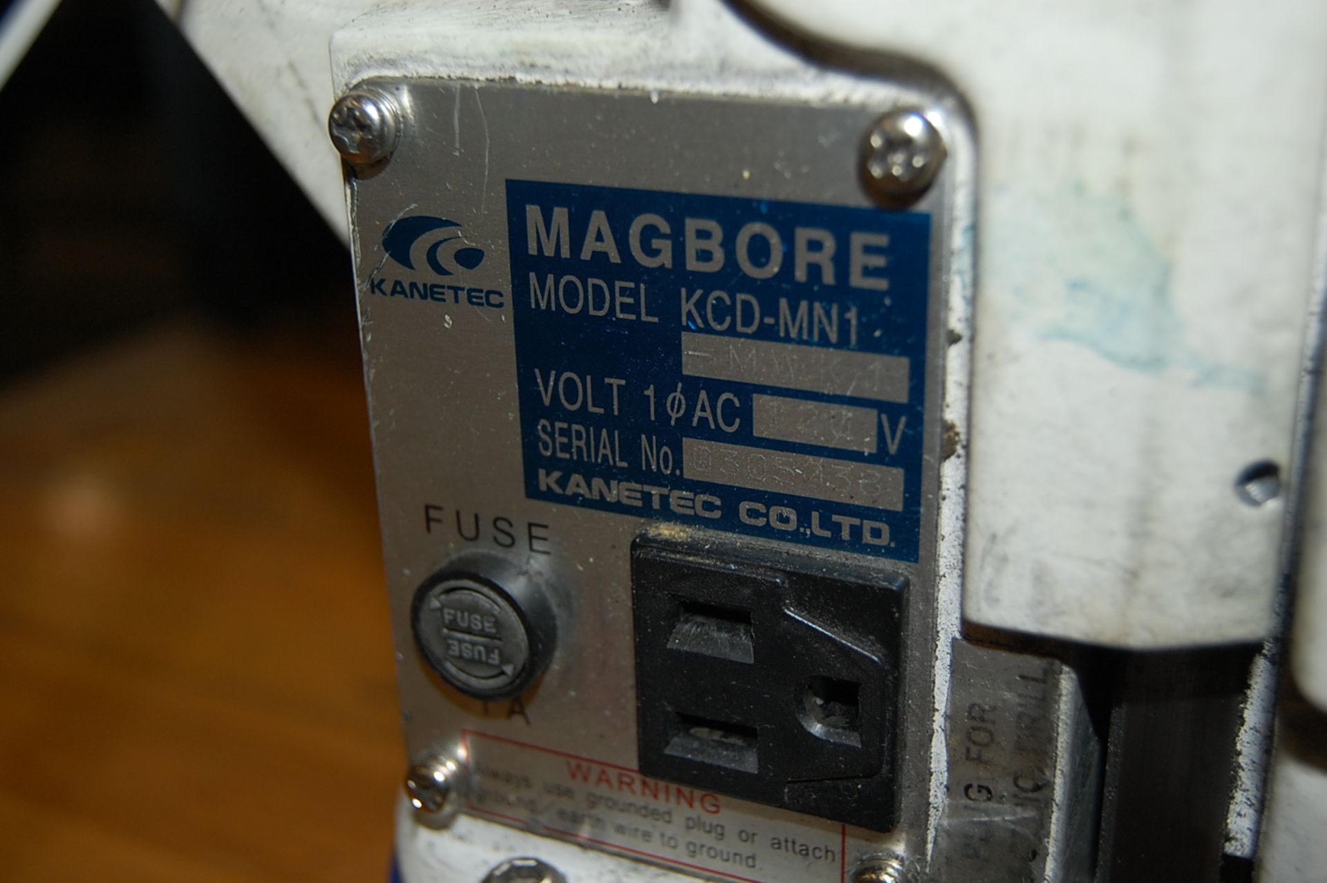 Magbore Model KCD-MN1 Magnetic Base with Milwaukee 1/2" Electric Magnum Hole Shooter - Image 3 of 3