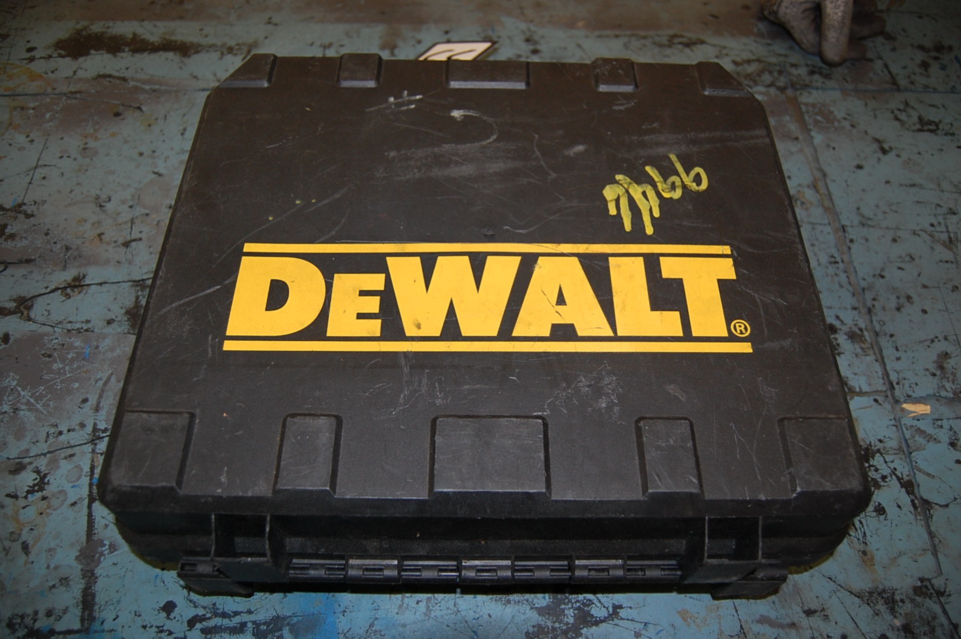 DeWalt Model DC720 1/2" Cordless Drill Driver - Image 4 of 4