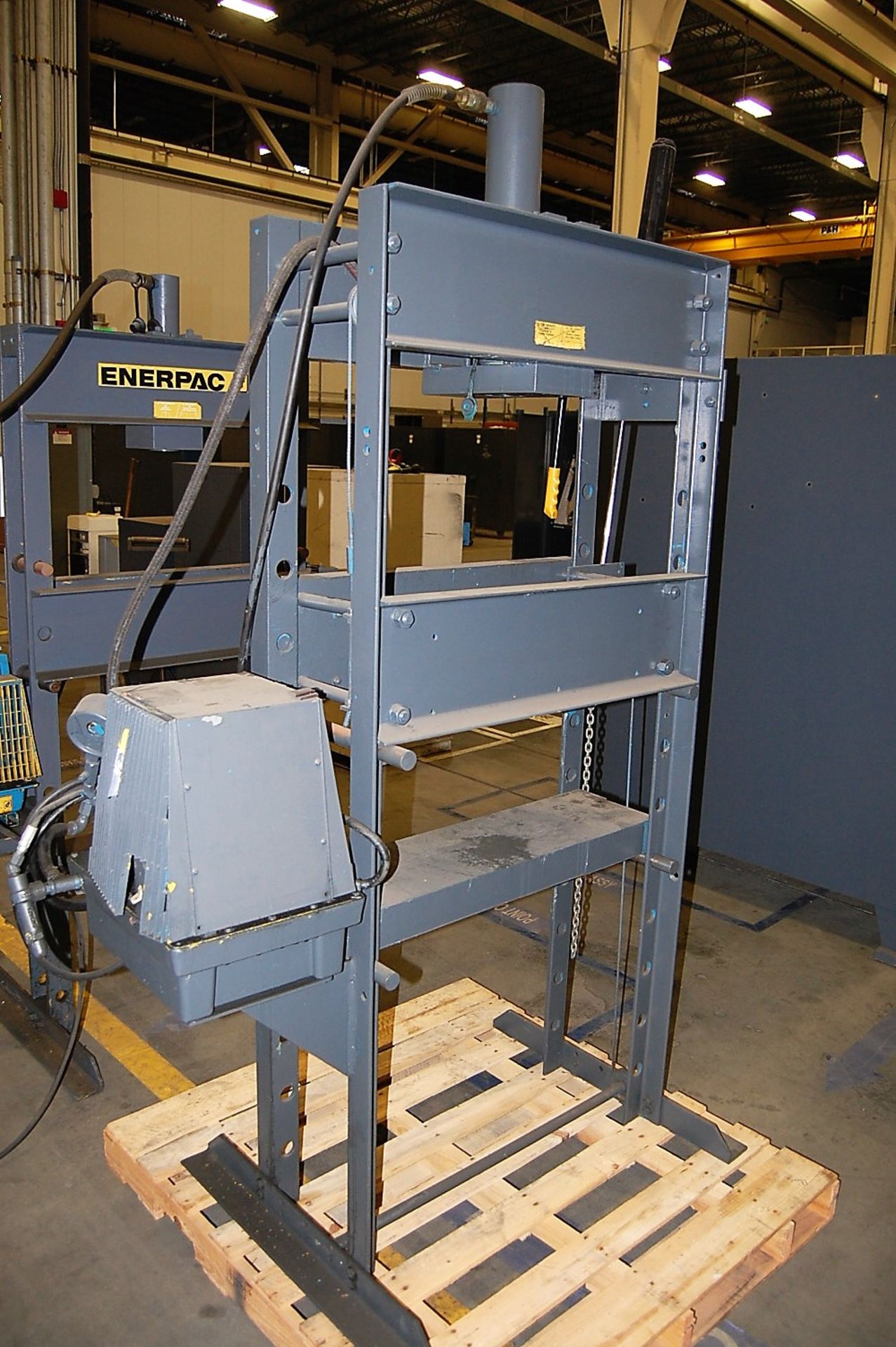 Hydraulic H-Frame Shop Press