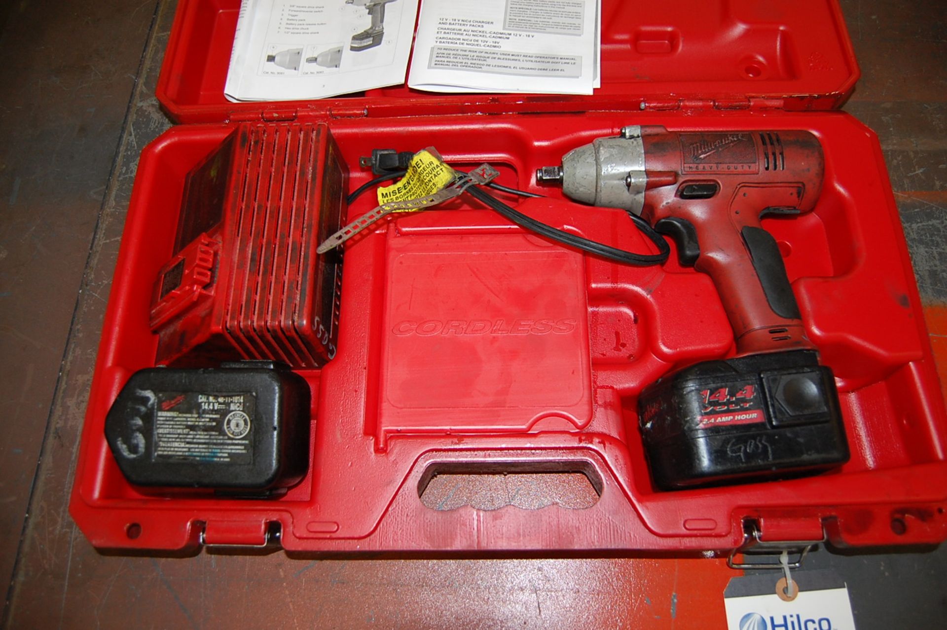 Milwaukee 3/8" Cordless Square Impact Wrench