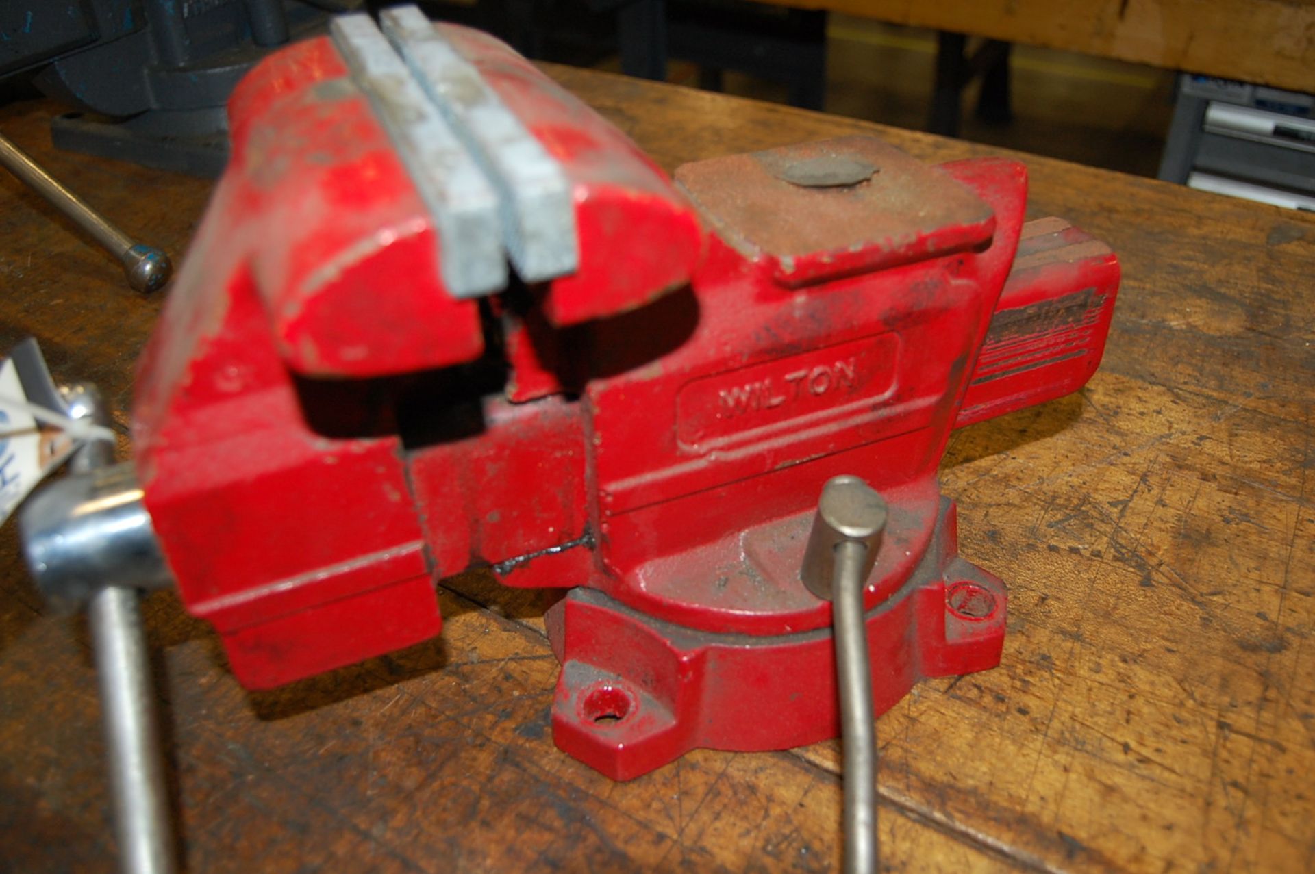 Wilton Model 675 5-1/2" Benchtop Vise - Image 2 of 3