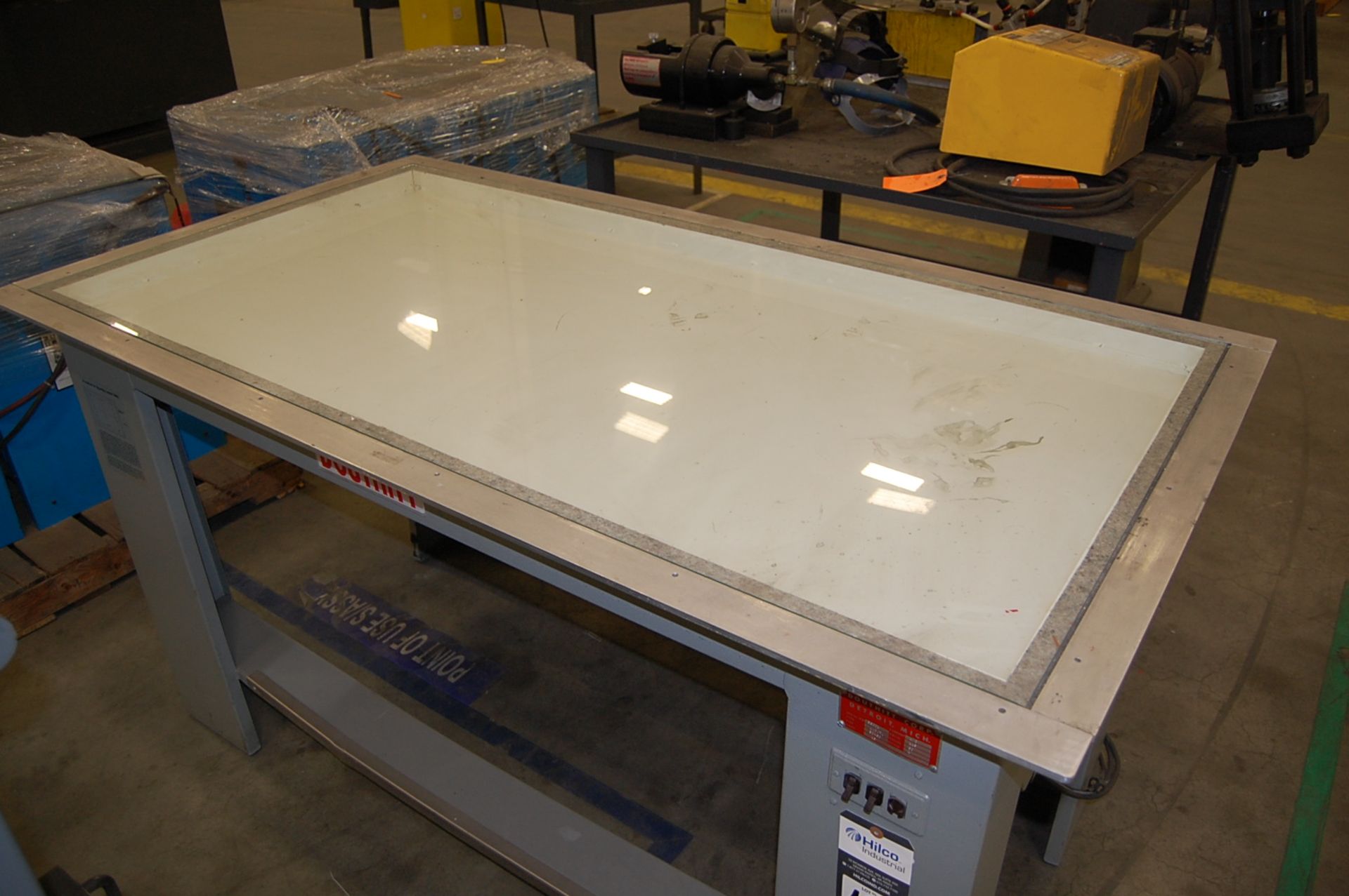 Douthitt Type L.O.T. 30" x 60" Layout Table - Image 2 of 4