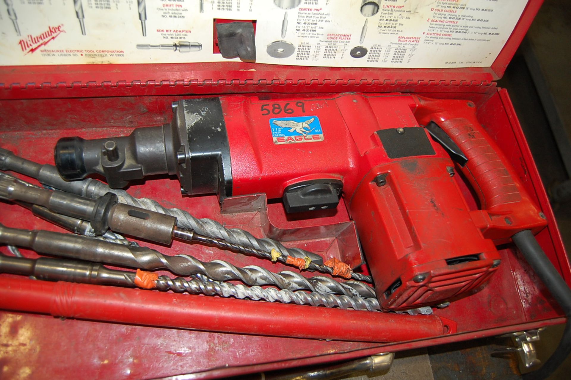 Milwaukee Cat # 5352 Electric Heavy Duty 1-1/2" Rotary Hammer - Image 2 of 5