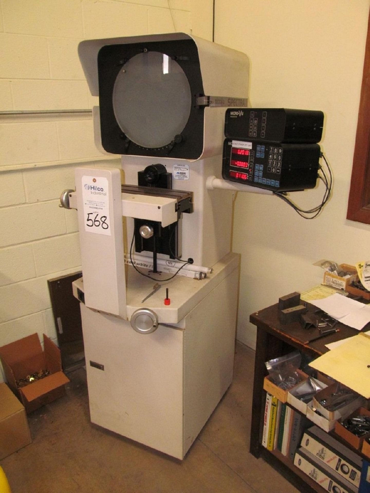 Micro-Vu Model Spectra M1031 14" Optical Comparator