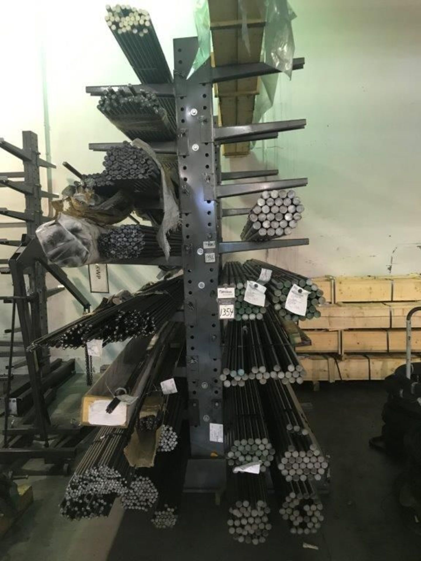 Double Sided, Adjustable Cantilever Rack