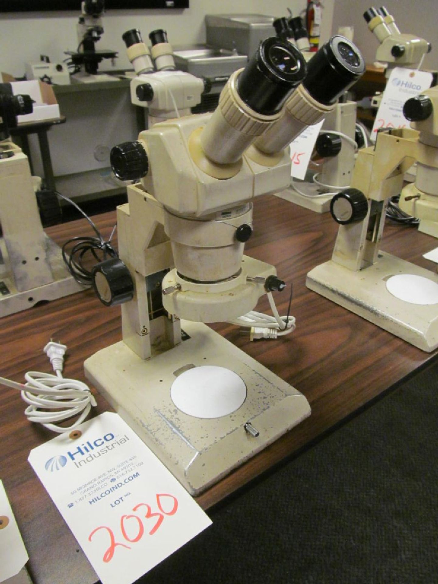 Nikon Model SMZ-1B Stereo Microscope