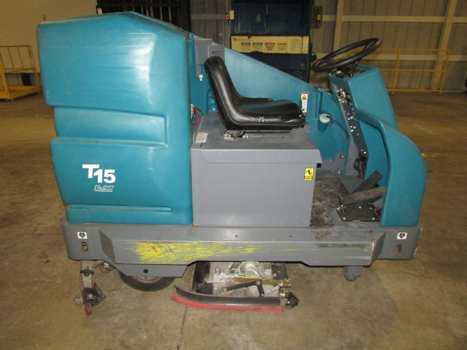 Tennant Model T-15 Electric Floor Scrubber - Image 2 of 14