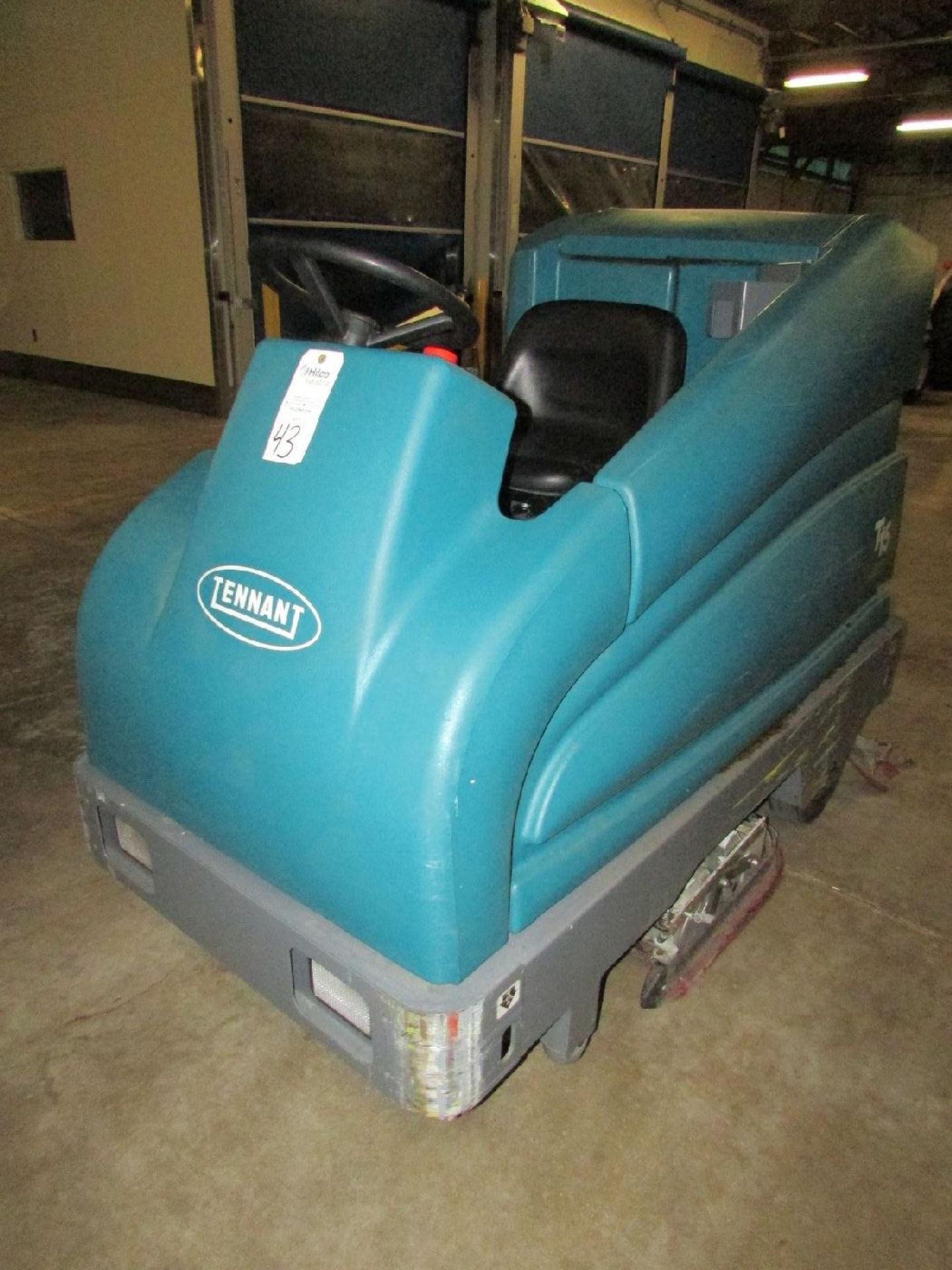 Tennant Model T-15 Electric Floor Scrubber - Image 9 of 14