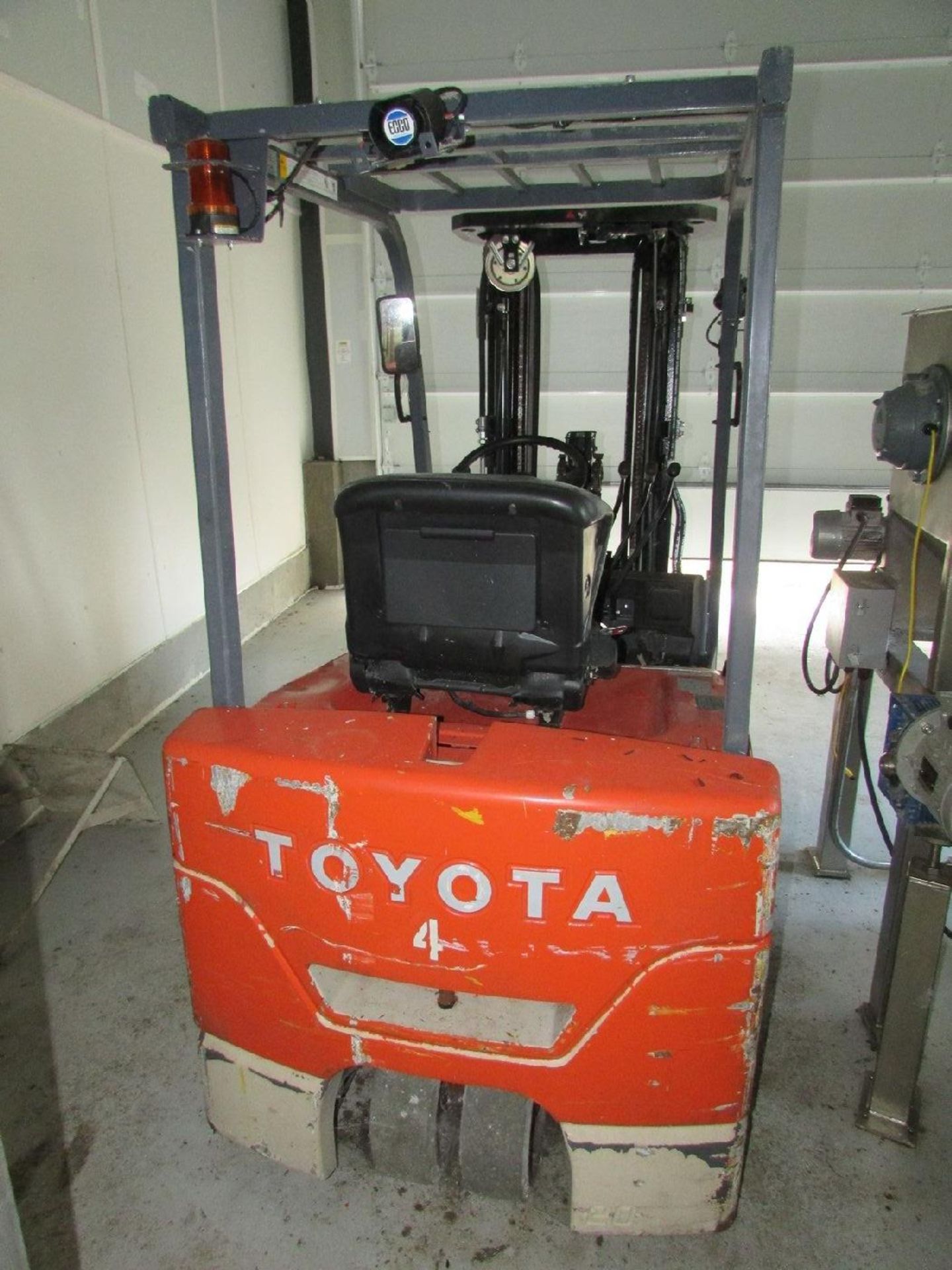 Toyota Model 7FBEU20 3550 Lb. Electric Forklift Truck - Image 4 of 10