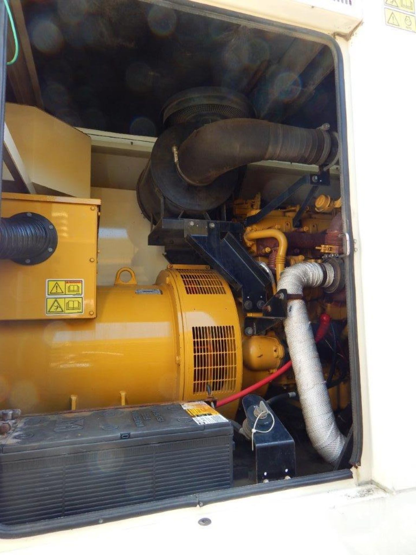 Caterpillar Model XQ200-2 Tier 4 Final Rental Grade 182 kW Portable Diesel Generator - Image 8 of 15