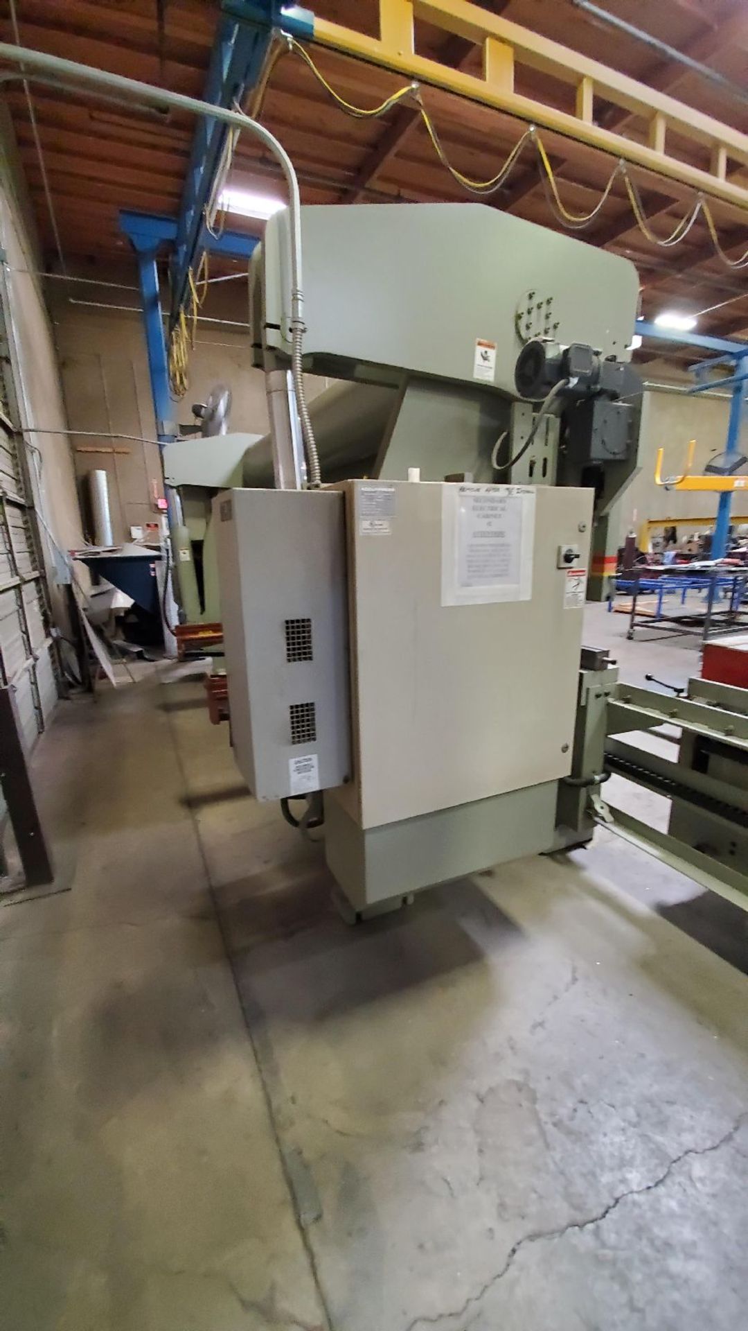 Accurpress Model 725014 250-Ton x 14', 6-Axis Hydraulic CNC Press Brake - Image 11 of 14