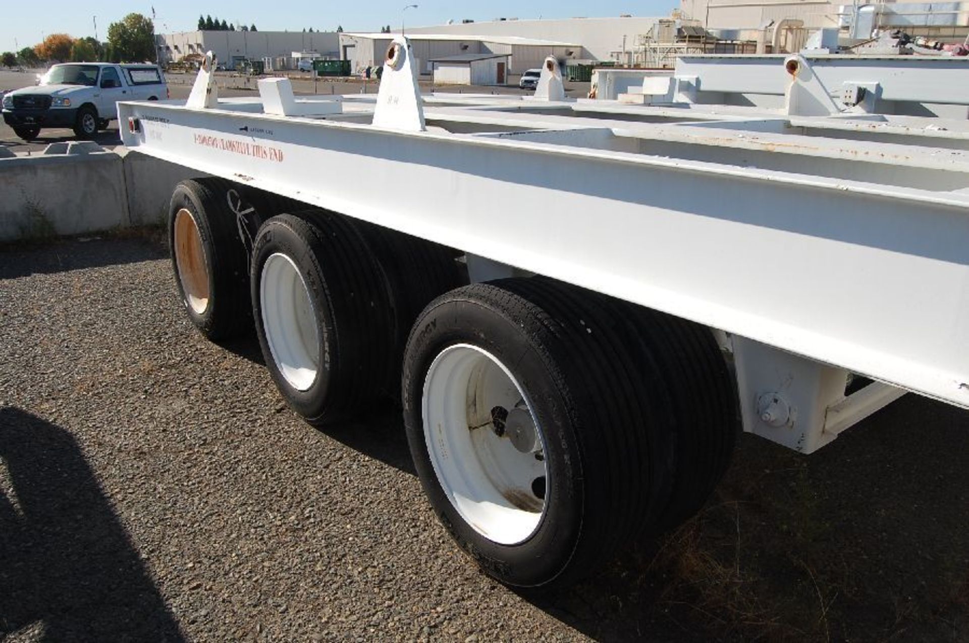 Model Atlas ST-3 132,000 Lb Capacity Case Transport Trailer - Image 4 of 6