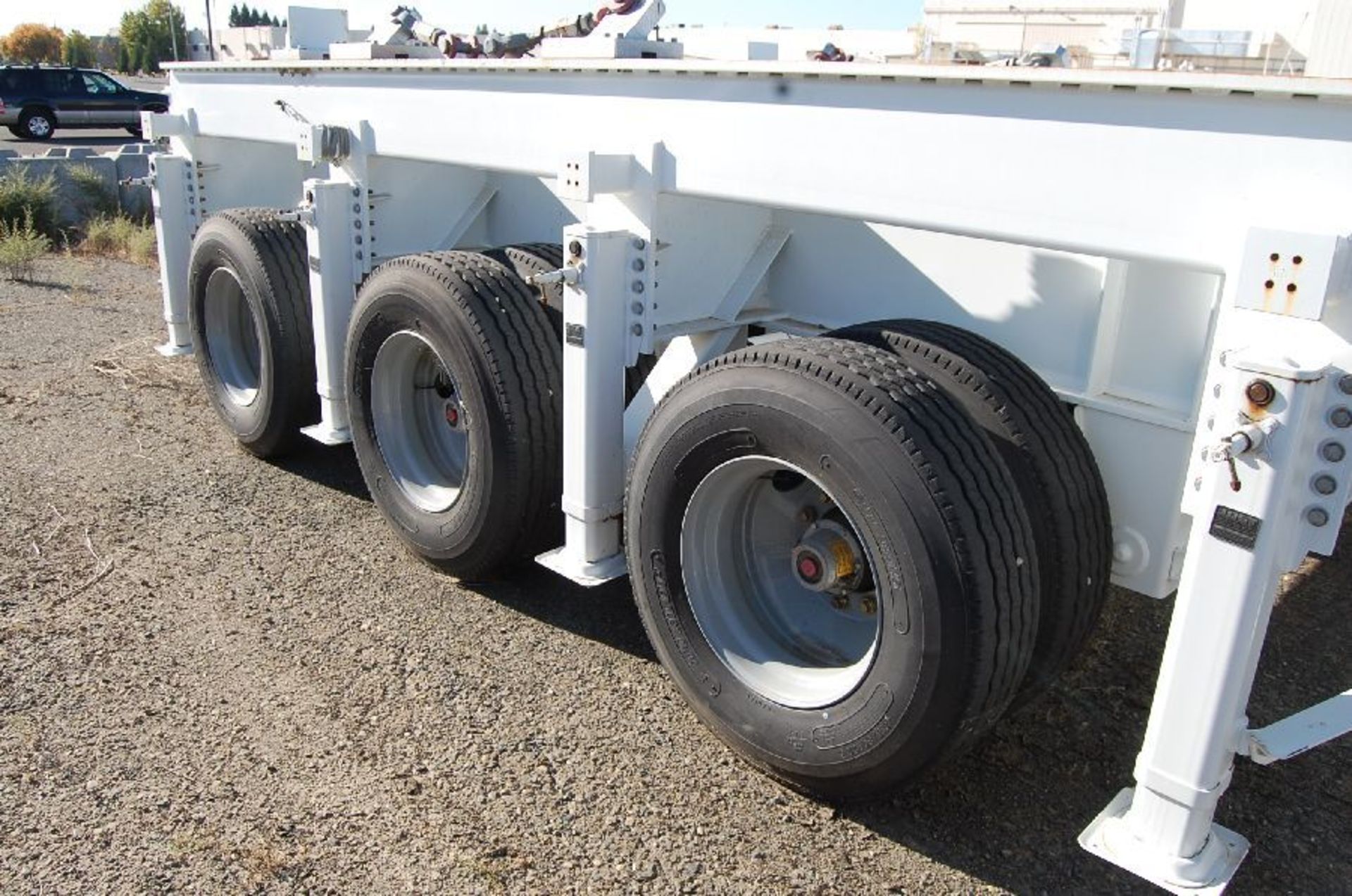 Model Martinez-Turek 132,000 Lb Capacity Loaded Motor Transport Trailer - Image 3 of 8