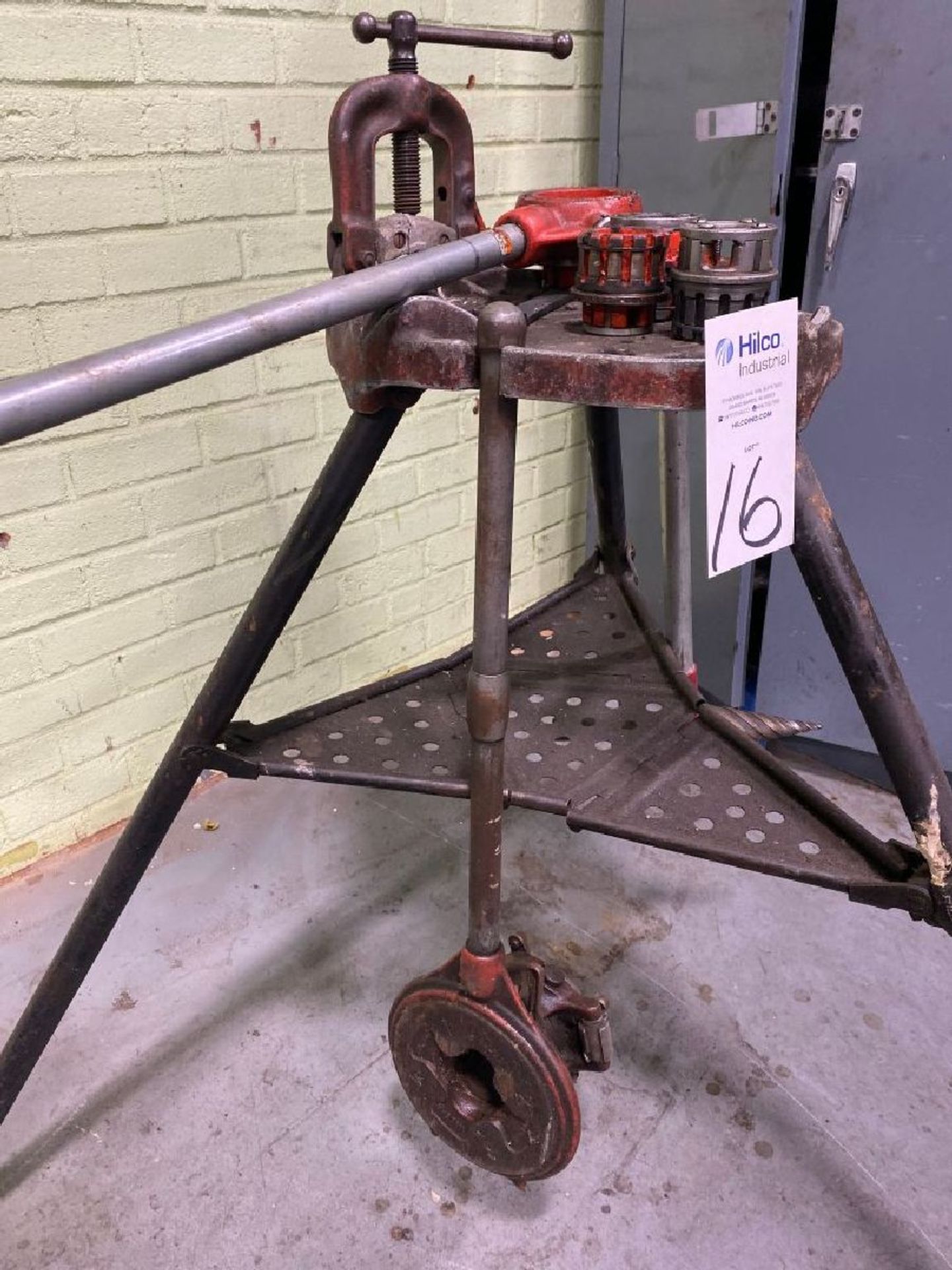 Ridgid Model 401A Tri Stand - Image 2 of 3